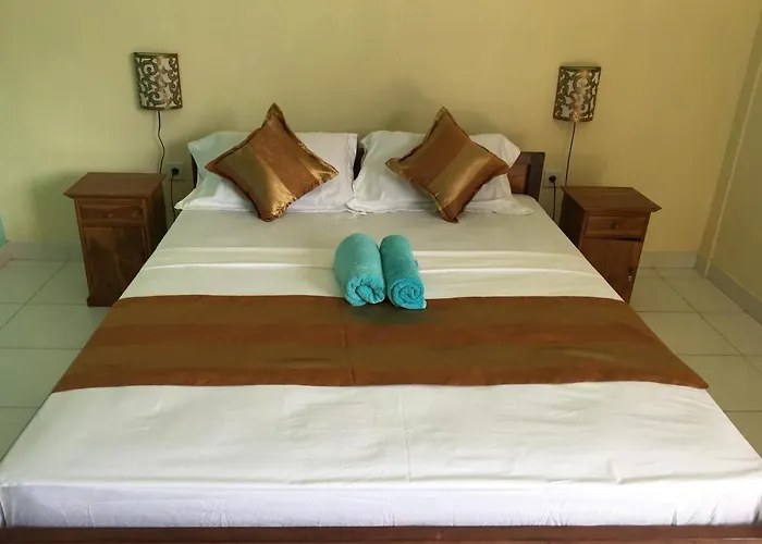 Repag Wayan Canggu بيت شباب كوتا